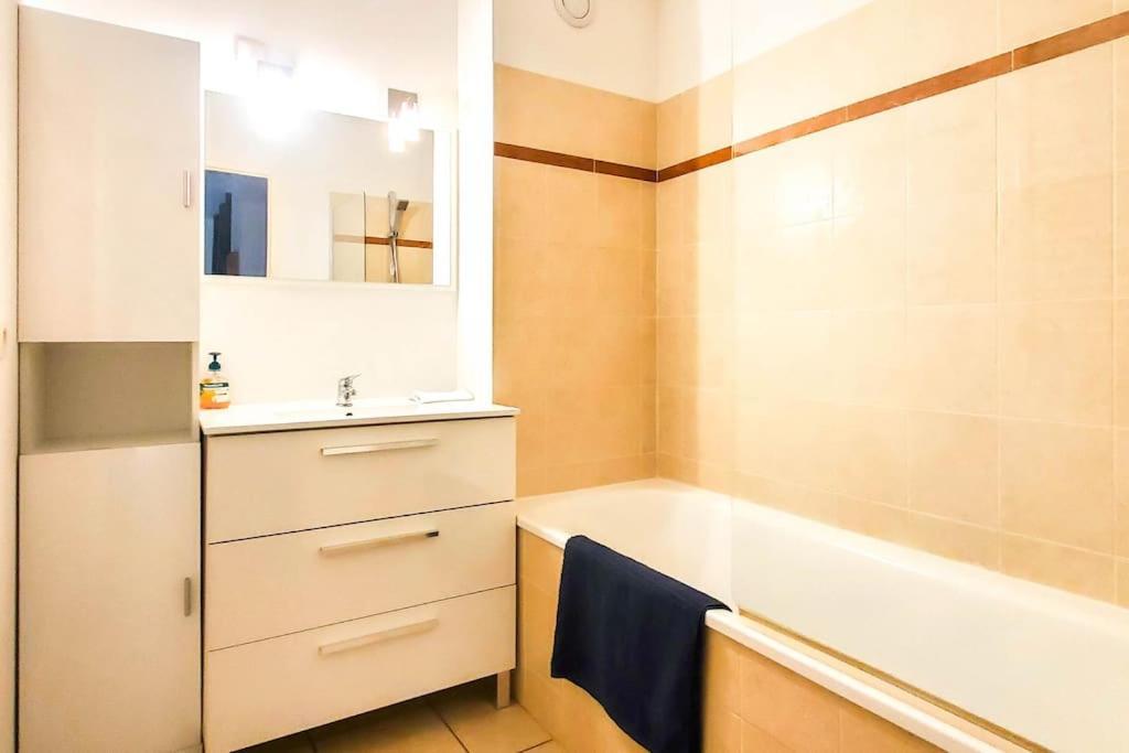 *Le Carpe Diem, Appartement 2 Chambres, Piscine, 2 Parking, Clim* Монпельє Екстер'єр фото